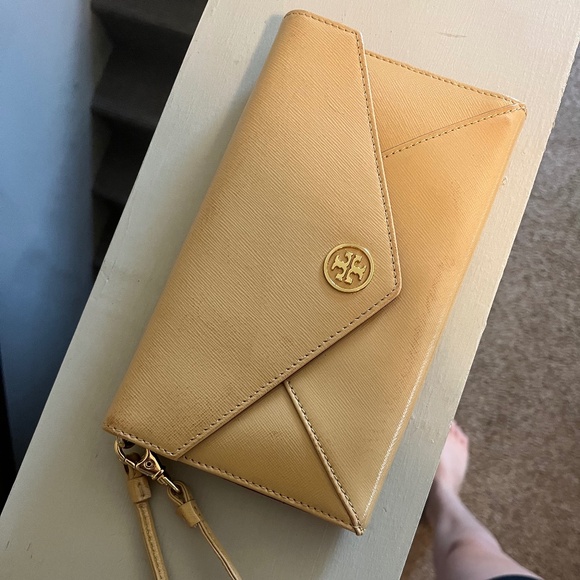 Tory Burch Wristlet Wallet - Picture 1 of 4